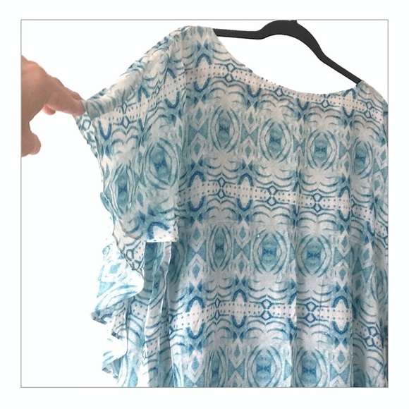 NEW Plus Size Flutter Sleeve V Back Printed Blouse Size 1X - Picture 5 of 5